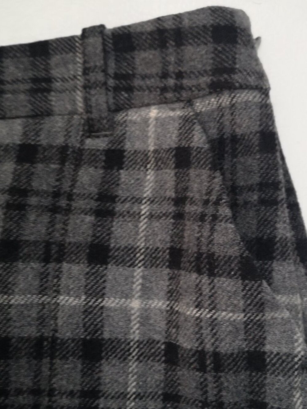 Eddie Bauer Mercer Fit Ladies Size 10 Black & Grey Plaid Lined Wool Blend Skirt - Picture 9 of 12